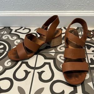 TOM’s sandal wedges